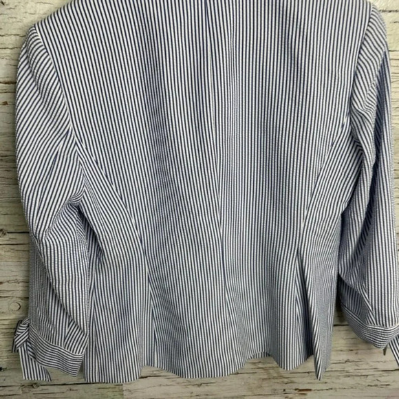 Anne Klein blue striped  blazer size small - Picture 8 of 9